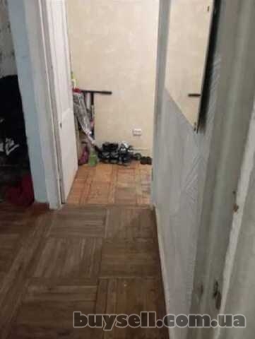Продам квартиру 32 кв.  м. ,  1/5,  ул.  Ак.  Филатова/кафе Солнечное.