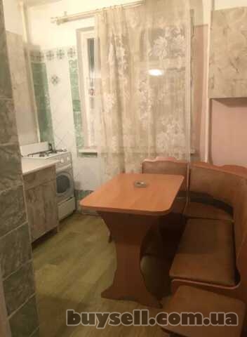 Продам квартиру 32 кв. м. ,  1/5,  ул.  Солнечная/Тенистая.