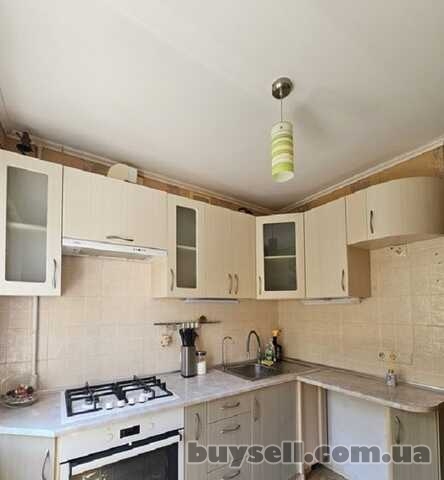 Продам квартиру 33 кв.  м. ,  4/5,  ул.  Ген.  Бочарова/Жолио Кюри.