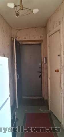 Продам квартиру 33 кв.  м. ,  9/9,  Добровольского пр.  /Марсельская.