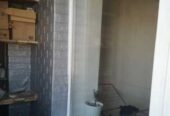 Продам квартиру 38 кв.  м. ,  16/16,  ул.  Ген.  Бочарова/Жолио Кюри.