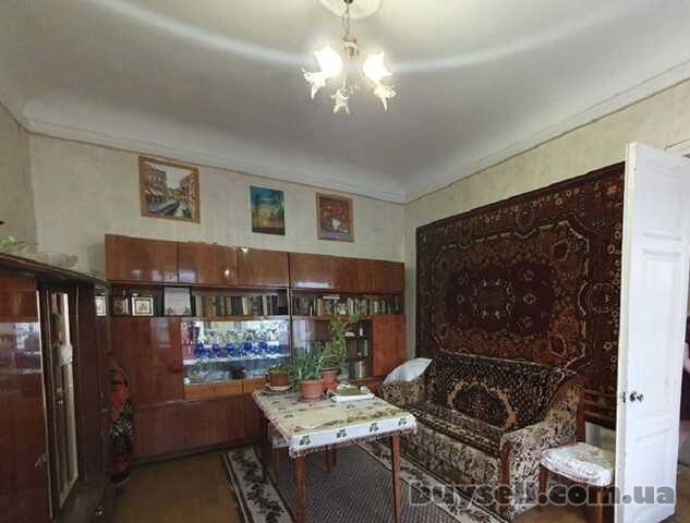 Продам квартиру 42 кв.  м.  3/3,  Вознесенский пер.  /Старосенная площ
