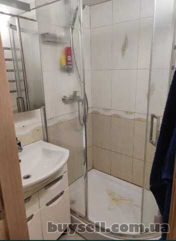 Продам квартиру 43 кв.  м. ,  4/5,  1-я ст.  Люстдорфской дор.
