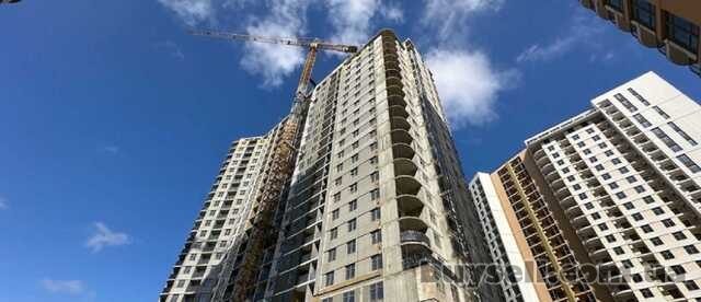 Продам квартиру 43 кв.  м. ,  5/24,  новый дом,  жк 65-я Жемчужина.