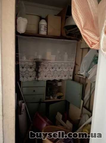 Продам квартиру 44 кв.  м. ,  1/5,  ул.  Ак.  Филатова/Космонавтов.