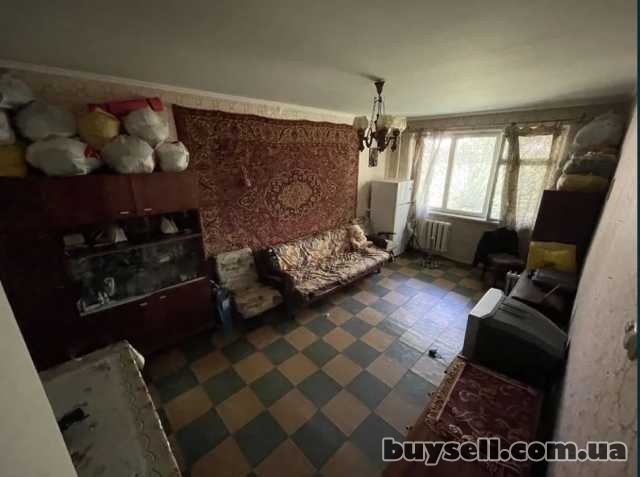 Продам квартиру 44 кв.  м. ,  1/5,  ул.  Ак.  Филатова/Космонавтов.