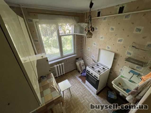 Продам квартиру 44 кв.  м. ,  1/5,  ул.  Ак.  Филатова/Космонавтов.