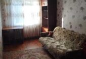 Продам квартиру 44 кв.м., 5/5,  ул.  Ген.  Петрова/Ивана и Юрия Лип.