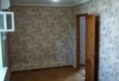 Продам квартиру 45 кв. м. ,  4/5,  ул.  Иглези/Космонавтов.