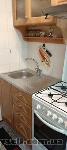 Продам квартиру 48 кв.  м. ,  3/5,  ул.  Паустовского/район Эпицентра.