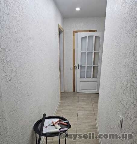 Продам квартиру 49 кв.  м. ,  3/5,  Небесной сотни пр.  /13-ый Трамвай