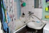 Продам квартиру 50 кв. м., 3/3,  ул.  Градоначальницкая/10-ого Апреля