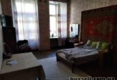 Продам квартиру 50 кв. м., 3/3,  ул.  Градоначальницкая/10-ого Апреля