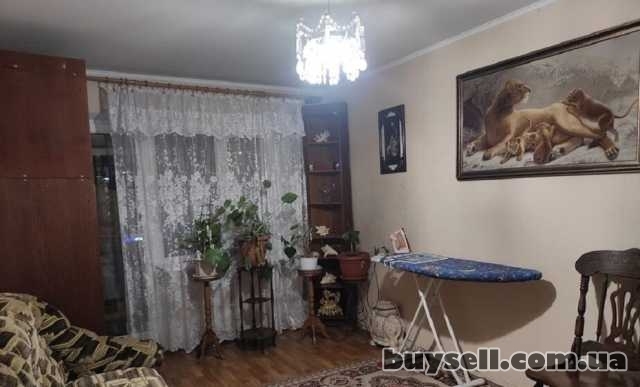 Продам квартиру 50 кв.  м. ,  5/9,  Небесной сотни пр.  /Левитана.