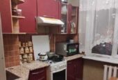 Продам квартиру 50 кв.  м. ,  5/9,  Небесной сотни пр.  /Левитана.