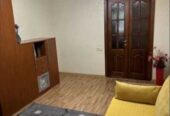 Продам квартиру 51 кв. м., 1/5, ул. Ген. Петрова/Ивана и Юрия Лип.