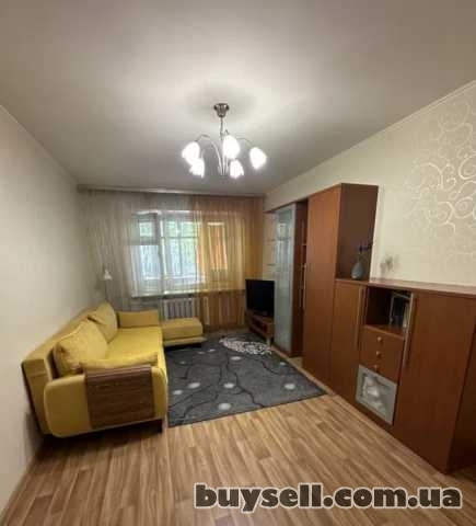 Продам квартиру 51 кв. м., 1/5, ул. Ген. Петрова/Ивана и Юрия Лип.