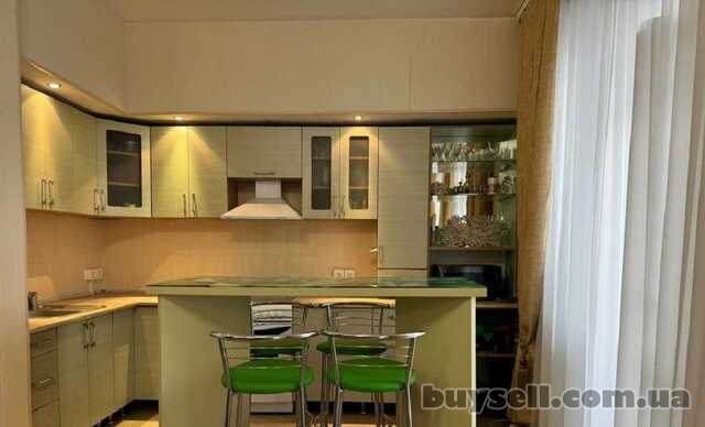Продам квартиру 52 кв.  м. ,  2/16,  новый дом,  жк 7 Самураев.