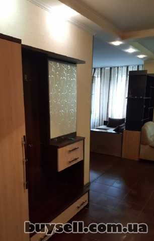 Продам квартиру 54 кв.  м. ,  9/10,  новый дом жк Изумрудный Город.