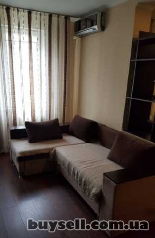 Продам квартиру 54 кв.  м. ,  9/10,  новый дом жк Изумрудный Город.