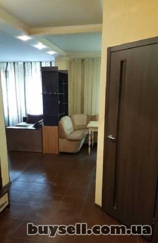 Продам квартиру 54 кв.  м. ,  9/10,  новый дом жк Изумрудный Город.