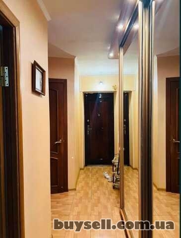 Продам квартиру 58 кв.  м. ,  3/5,  ул.  Кап.  Кузнецова/Марсельская.