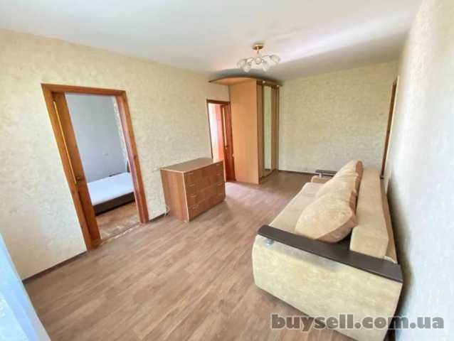 Продам квартиру 61 кв.  м. ,  4/5,  Небесной сотни пр.  /13-ый трамвай