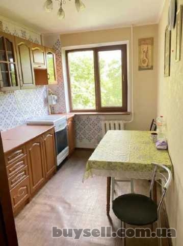 Продам квартиру 61 кв.  м. ,  4/5,  Небесной сотни пр.  /13-ый трамвай