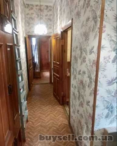 Продам квартиру 63 кв.  м. ,  3/3,  ул.  Базарная/Канатная.
