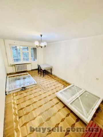 Продам квартиру 63 кв.  м. ,  3/5,  Небесной сотни пр.  /13-ый трамвай