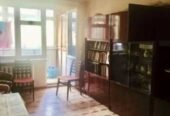 Продам квартиру 63 кв.  м. ,  3/5,  Небесной сотни пр.  /13-ый трамвай