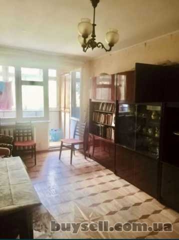 Продам квартиру 63 кв.  м. ,  3/5,  Небесной сотни пр.  /13-ый трамвай