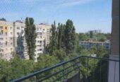 Продам квартиру 65 кв.  м. ,  8/9,  ул.  Варненская/Героев Крут.