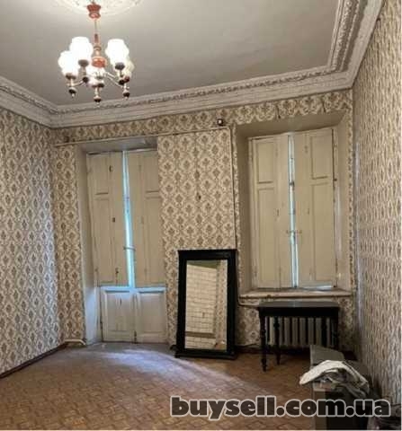 Продам квартиру 66 кв.  м. ,  2/3,  Исторический центр города.