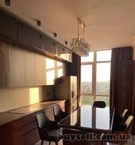 Продам квартиру 67 кв.  м,  26/30,  новый дом жк Олимпийский.