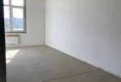 Продам квартиру 67 кв.  м. ,  9/25,  новый дом,  жк 60-я Жемчужина.