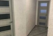 Продам квартиру 72 кв.  м. ,  1/10,  ул.  Старицкого/Гастелло.