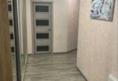 Продам квартиру 72 кв.  м. ,  1/10,  ул.  Старицкого/Гастелло.
