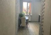 Продам квартиру 72 кв.  м. ,  1/10,  ул.  Старицкого/Гастелло.