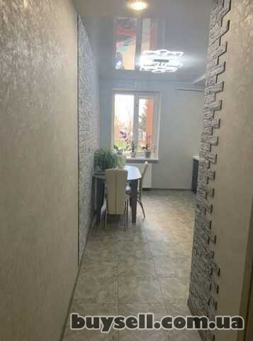 Продам квартиру 72 кв.  м. ,  1/10,  ул.  Старицкого/Гастелло.