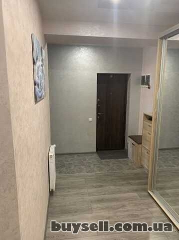 Продам квартиру 72 кв.  м. ,  1/10,  ул.  Старицкого/Гастелло.
