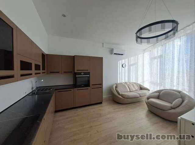 Продам квартиру 74 кв.  м. ,  15/15,  новый дом,  жк 50-я Жемчужина.