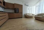 Продам квартиру 74 кв.  м. ,  15/15,  новый дом,  жк 50-я Жемчужина.