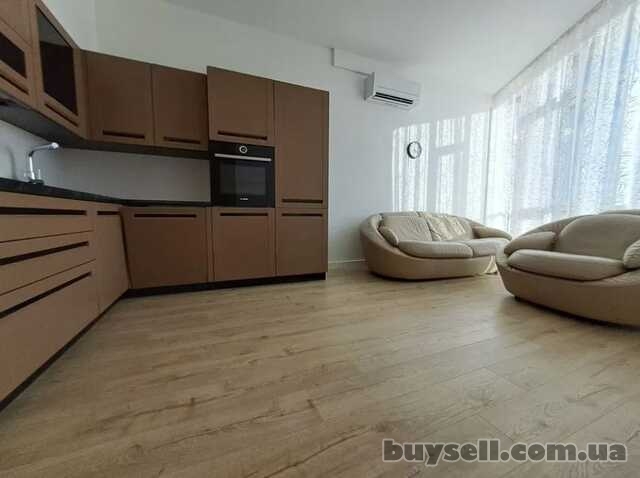 Продам квартиру 74 кв.  м. ,  15/15,  новый дом,  жк 50-я Жемчужина.