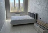 Продам квартиру 76 кв.  м. ,  10/24,  новый дом,  жк 4 Сезона.