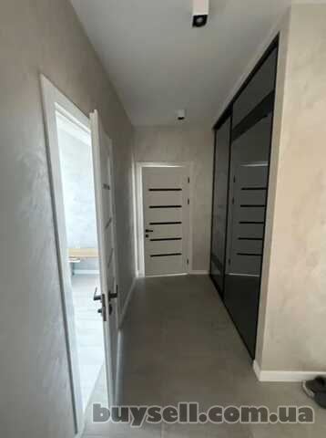 Продам квартиру 76 кв.  м. ,  10/24,  новый дом,  жк 4 Сезона.