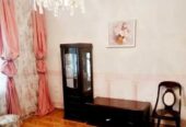 Продам квартиру 76 кв.  м. ,  4/4,  сталинка,  Гагарина пр.  /Шевченко