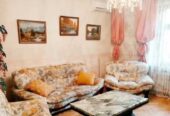 Продам квартиру 76 кв.  м. ,  4/4,  сталинка,  Гагарина пр.  /Шевченко