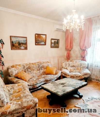 Продам квартиру 76 кв.  м. ,  4/4,  сталинка,  Гагарина пр.  /Шевченко