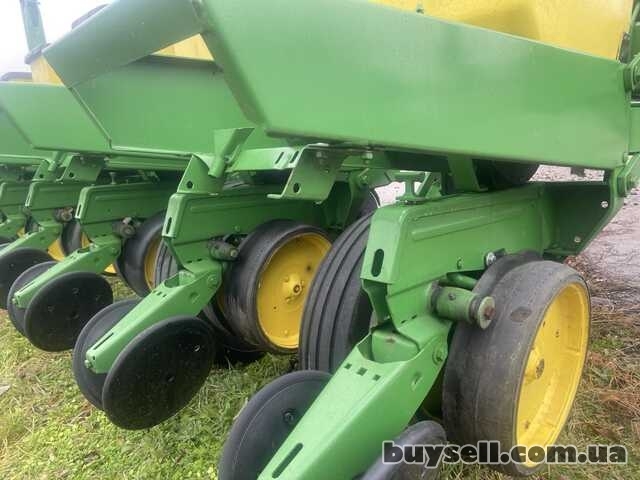 Сівалка Сівалки John Deere 7000/7200  8 рядні,  точного висіву,  з США